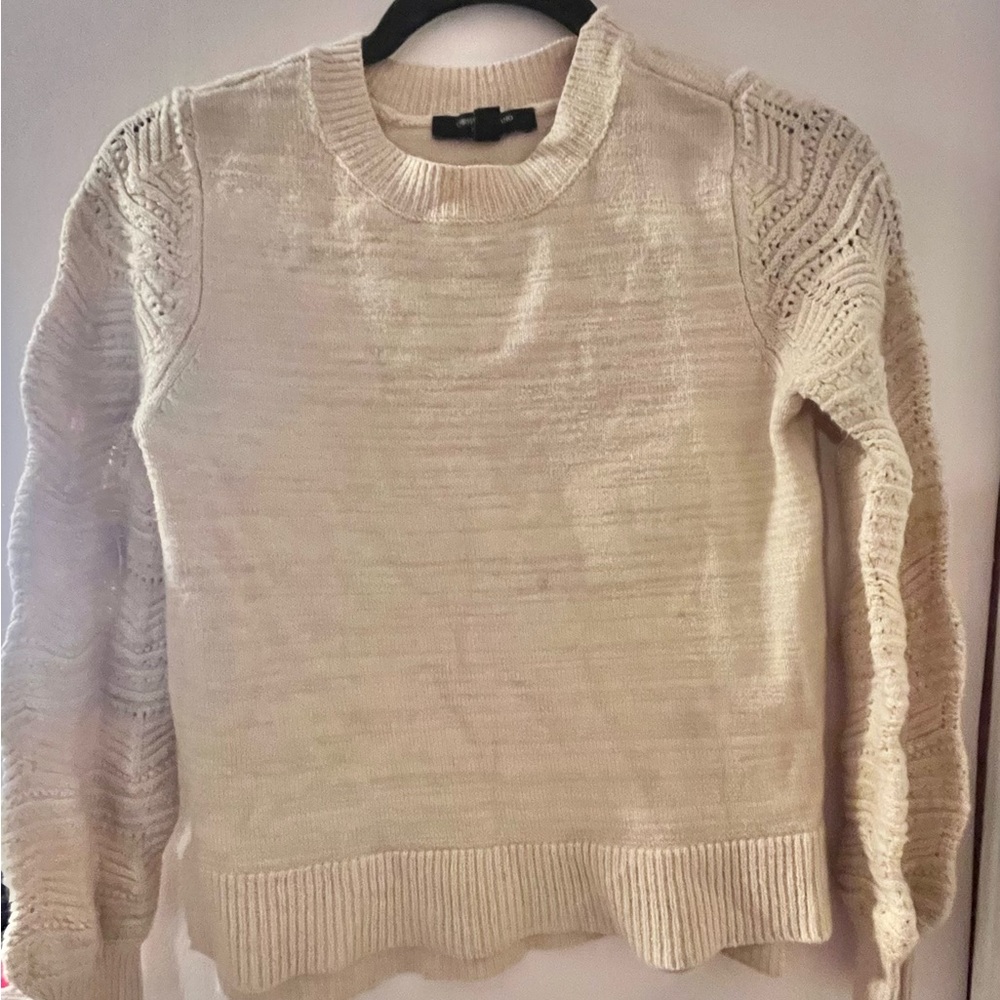 Christian Siriano Sweater

• light academia
• cozy
• comfy
• basic